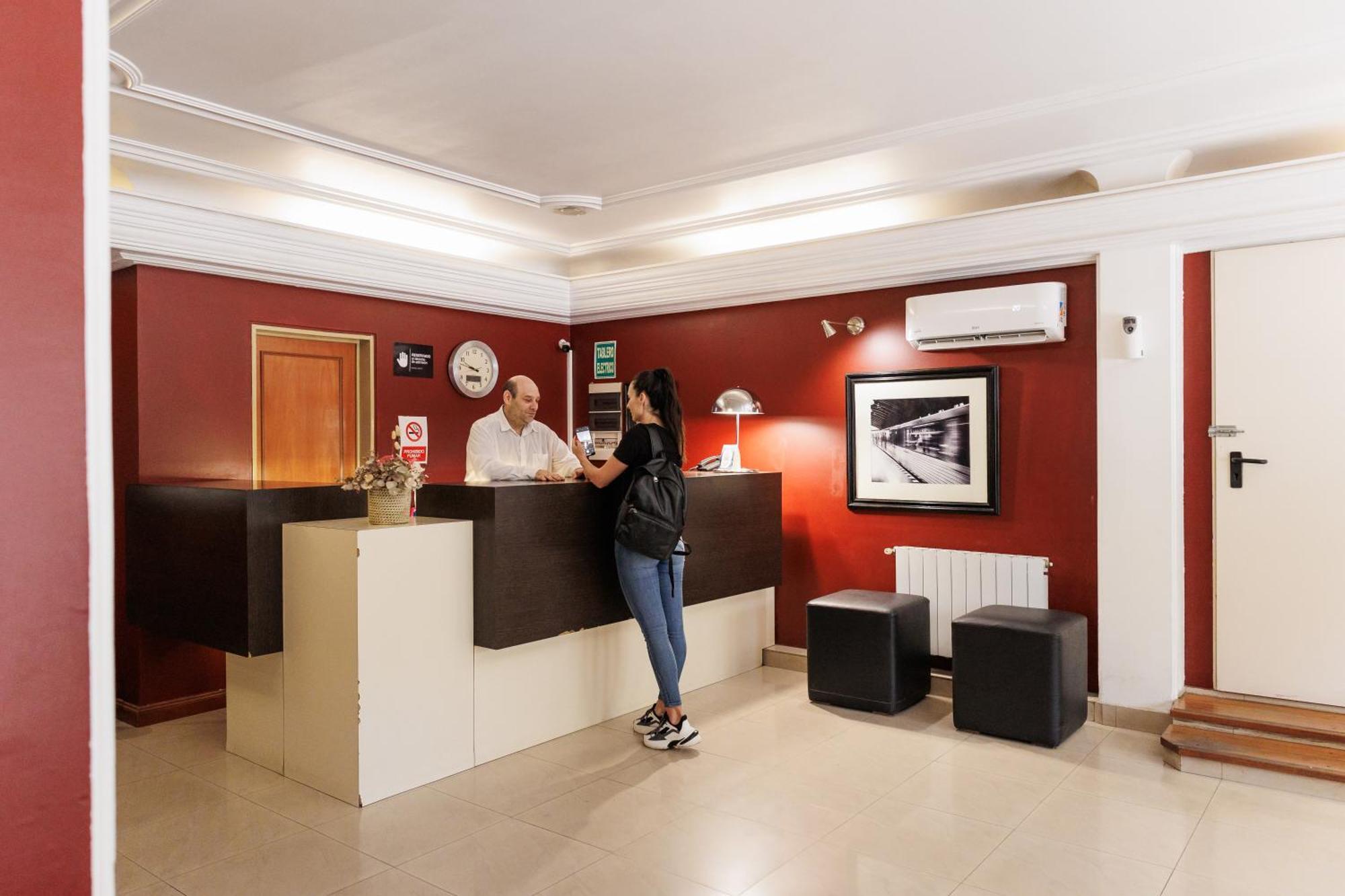 Hotel Petit 科尔多瓦 外观 照片